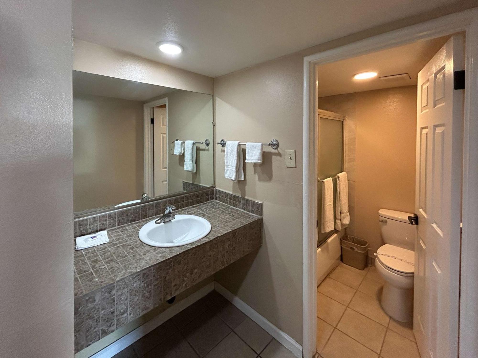 Motel 6 Selma, Ca المظهر الخارجي الصورة