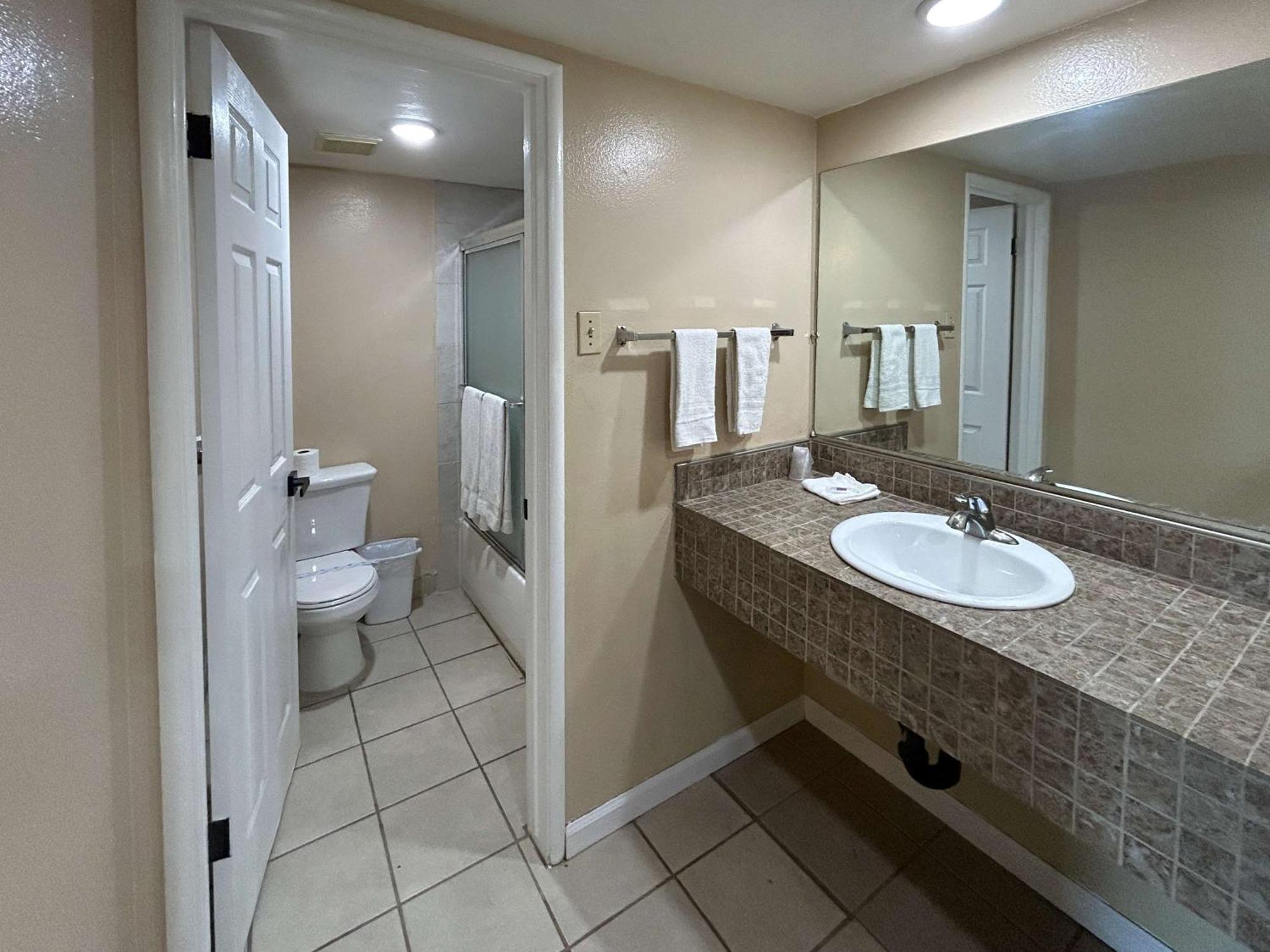 Motel 6 Selma, Ca المظهر الخارجي الصورة