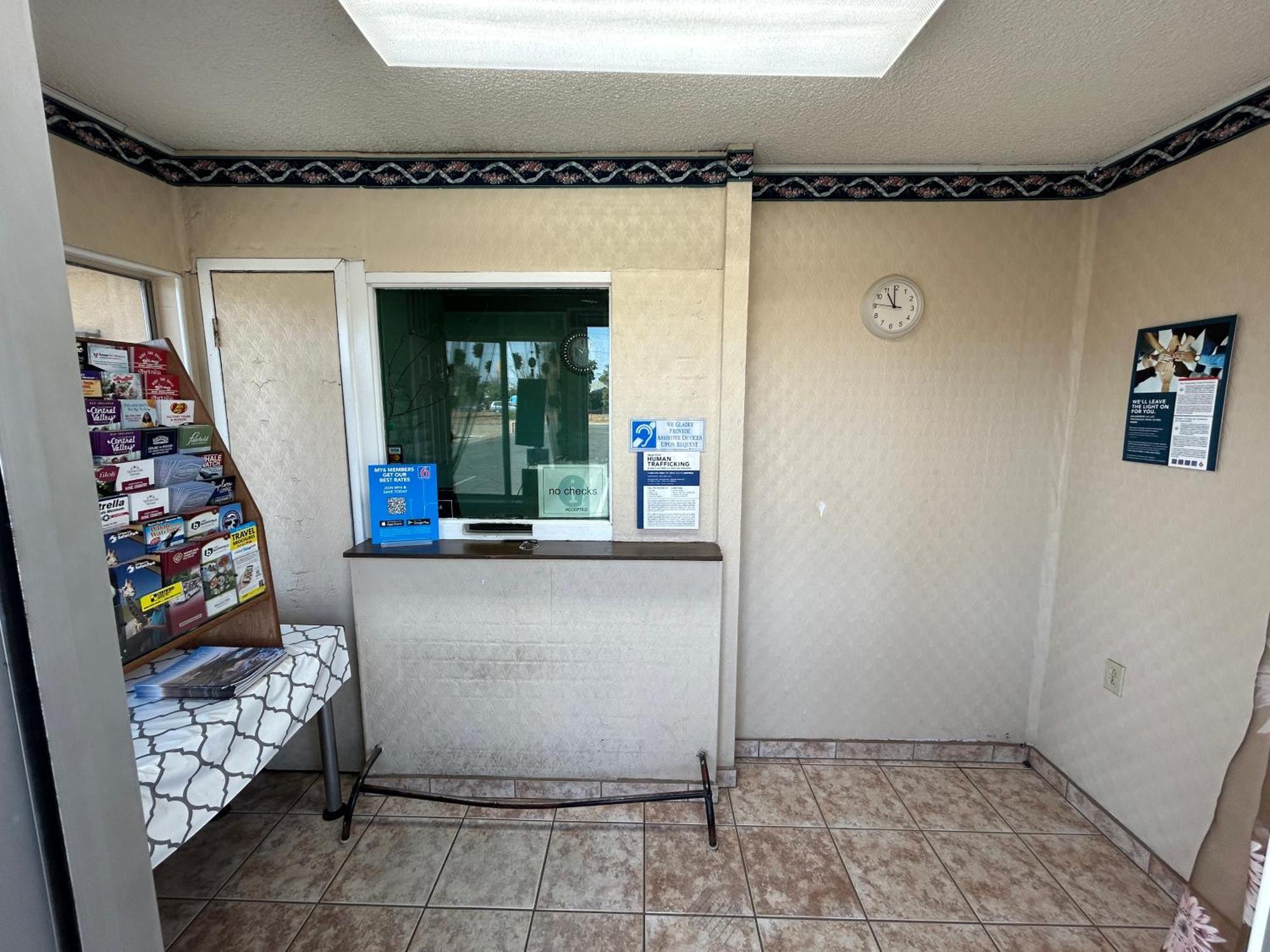 Motel 6 Selma, Ca المظهر الخارجي الصورة