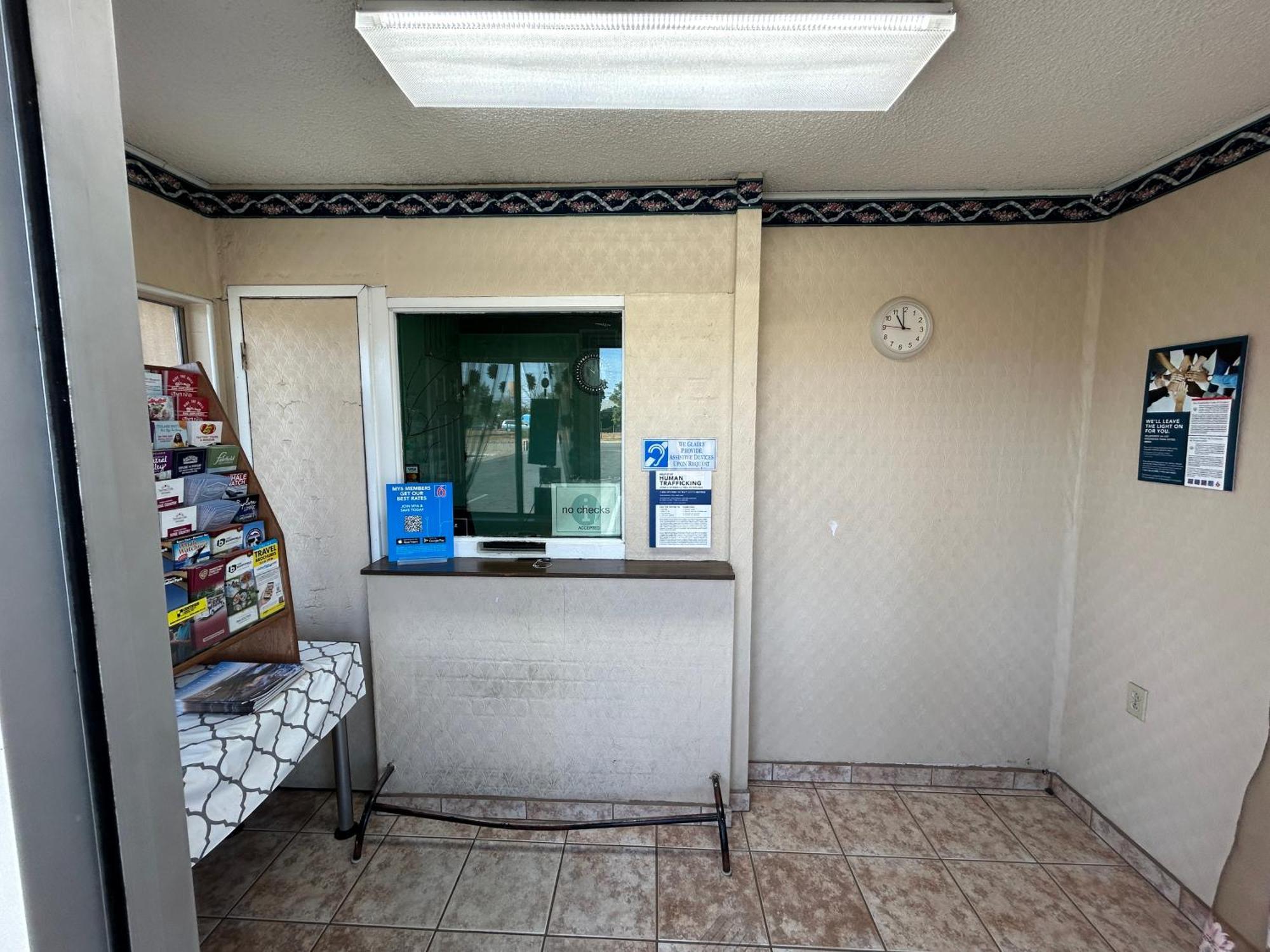 Motel 6 Selma, Ca المظهر الخارجي الصورة